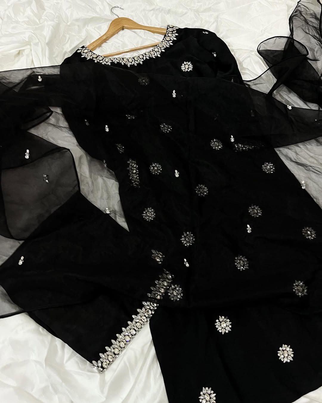 Lush black-Silk handmade stitch dress