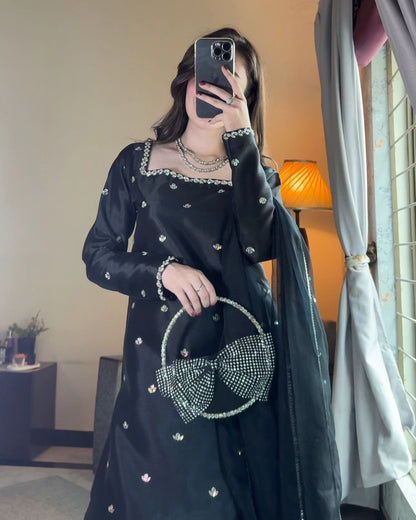 Summer wear handmade unstitch dress- Black lady